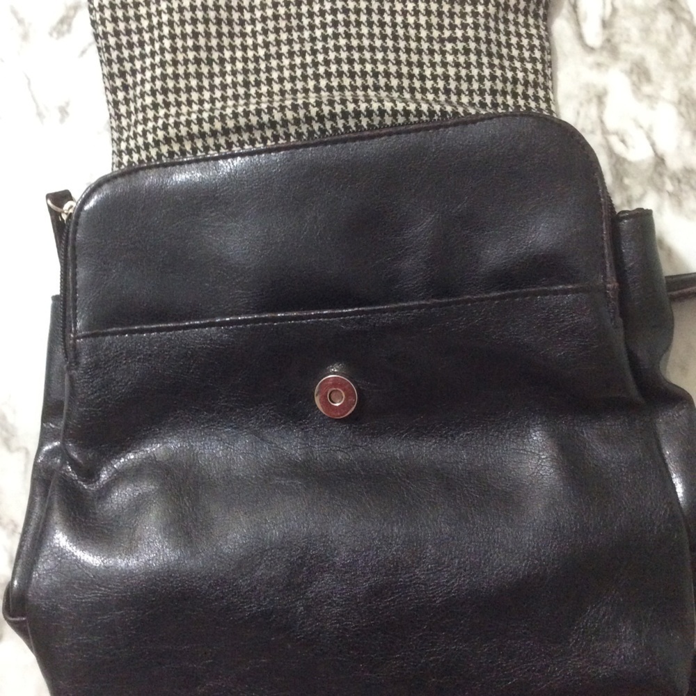 Fashion Express Crossbody/Back Pack/Bag Black w/ B Initial Personalized … - Picture 5 of 6
